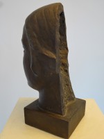 JONGE VROUW